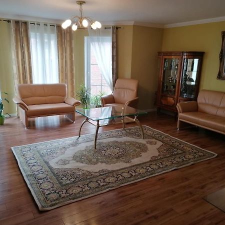 Großes 5 Zimmer Apartment bei Hannover Exterior foto